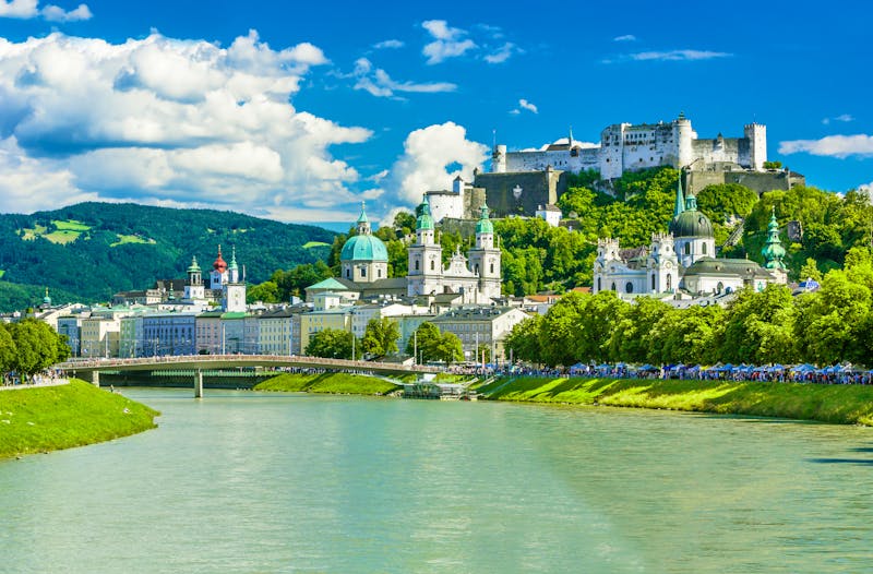 Salzburg - Blick auf die Skyline mit Salzach, Dom und Festung Hohensalzburg - ©Rastislav Sedlak SK - stock.adobe.com