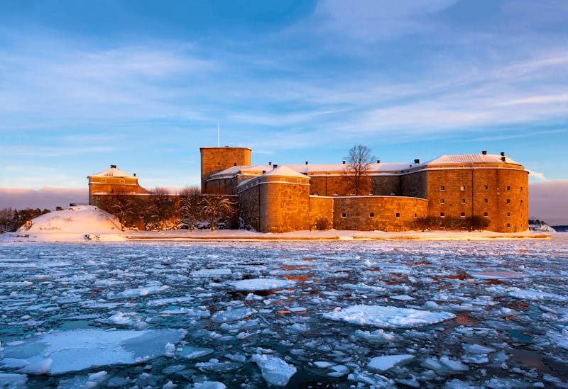 Vaxholm bei Stockholm - Festung im Winter - ©Jorgen - stock.adobe.com