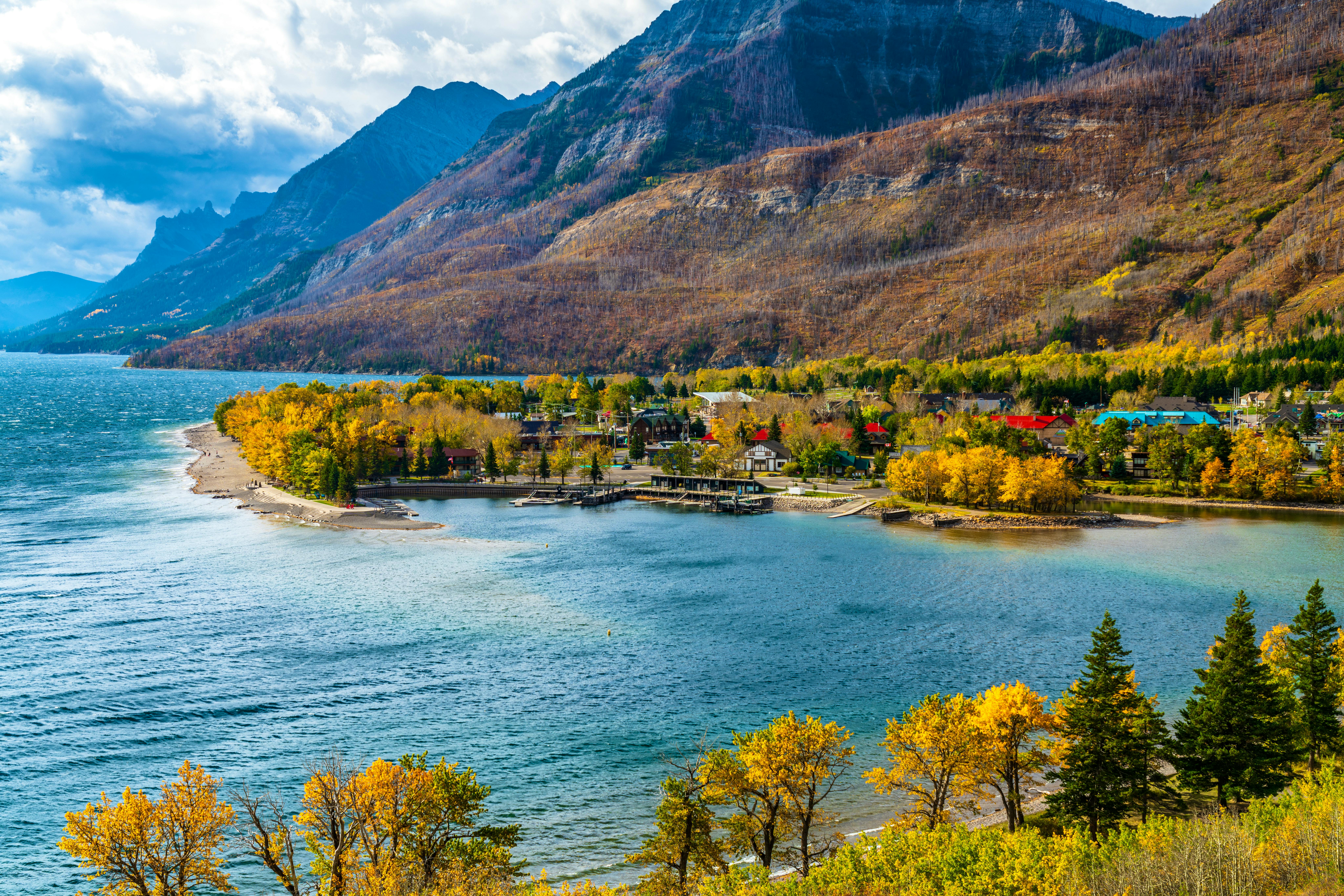 Upper Waterton Lake&nbsp;&ndash;&nbsp;&copy;&nbsp;Shawn.ccf - stock.adobe.com