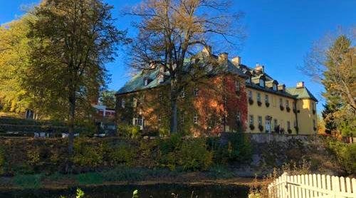 Polen, Stonsdorf, Schloss Stonsdorf, Außenfassade – © Ratehawk