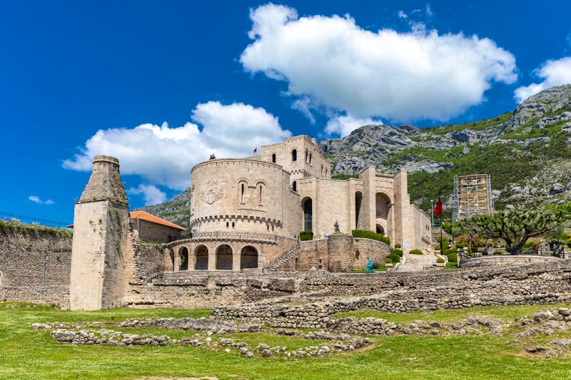 Burg von Kruja - Skenderbeg Museum in Albanien - &copy;Adam Radosavljevic - stock.adobe.com