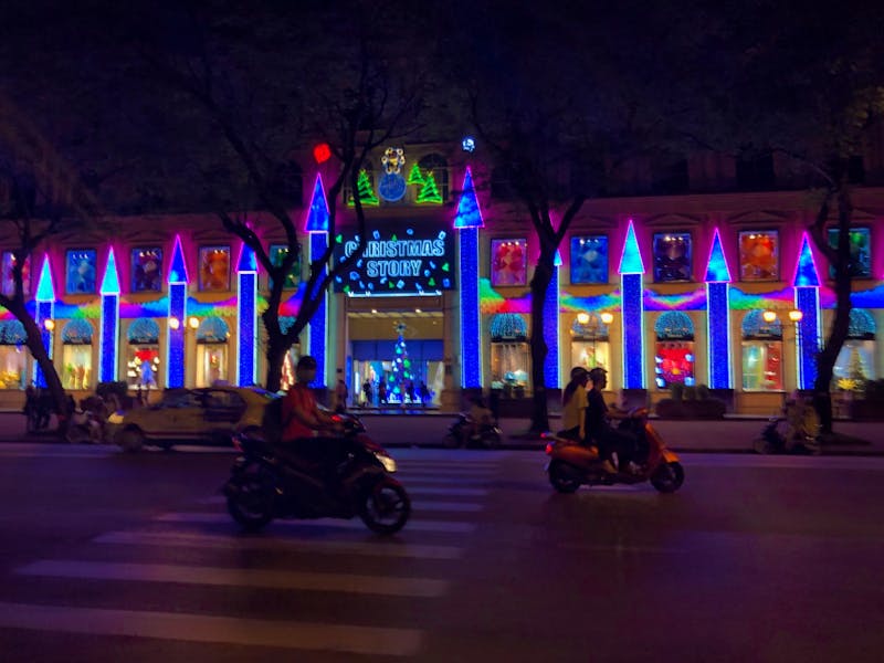 Vespa-Tour durch Saigon bei Nacht - ©Ralf Mehnert - Eberhardt Travel