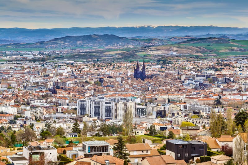Luftaufnahme von Clermont-Ferrand - ©borisb17 - stock.adobe.com