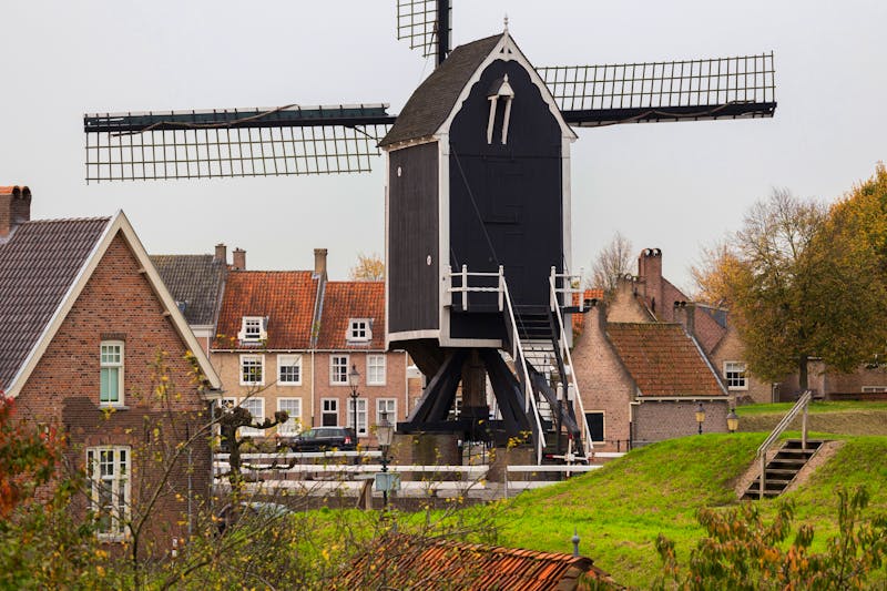 historische windmühle in Altstadt von heudsen  - ©Tobias Arhelger - stock.adobe.com