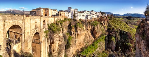 Schlucht El Tajo in Ronda  &ndash; &copy; Ingo Bartussek - stock.adobe.com