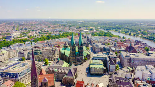Altstadt von Bremen  &ndash; &copy; nikitamaykov - stock.adobe.com