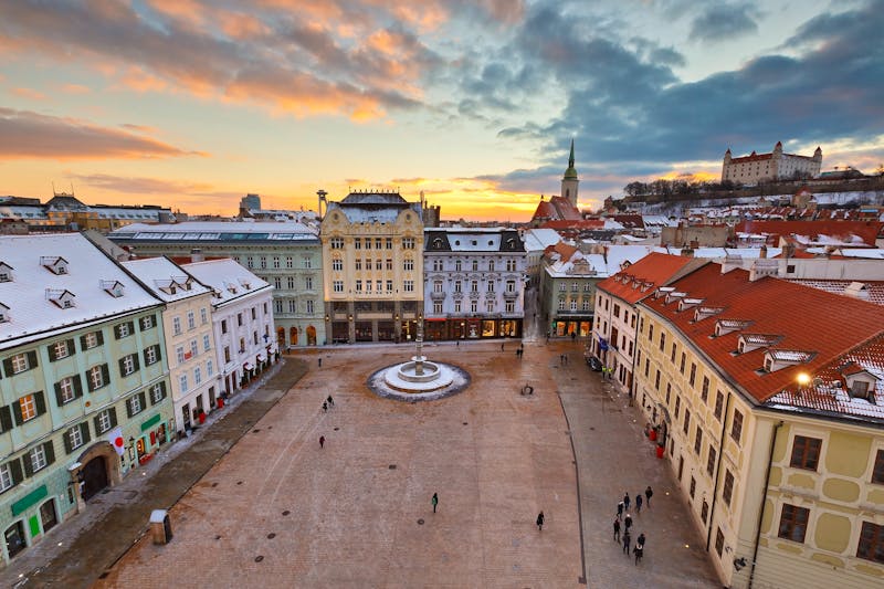 Altstadt von Bratislava im Winter - ©milangonda - stock.adobe.com