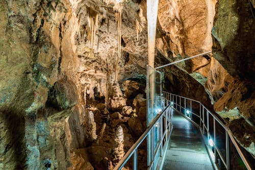 Punkva Höhle im Mährischen Karst &ndash; &copy; Murmakova Nadezda - stock.adobe.com