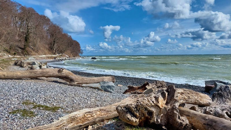 am Steinstrand von Sassnitz - ©Uta Hertel - Eberhardt TRAVEL