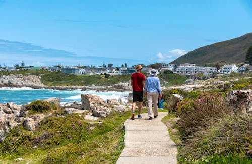 Küstenwanderung bei Hermanus in Südafrika &ndash; &copy; petert2 - stock.adobe.com