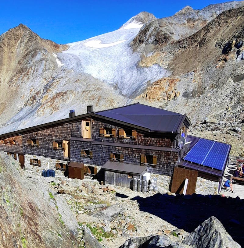 Similaun-Hütte in den Ötztaler Alpen - ©Betina Marinow - Eberhardt TRAVEL