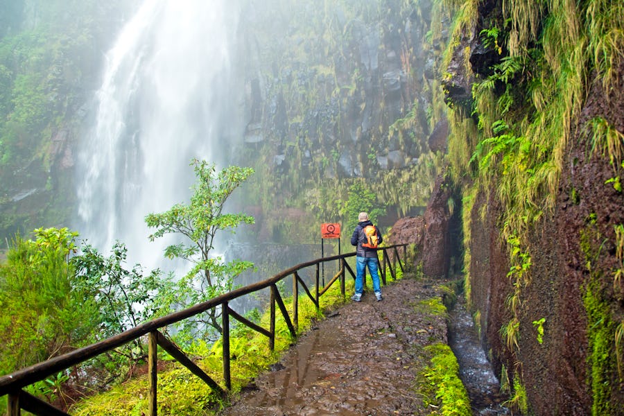 Wanderung im Tal von Rabacal zum Risco Wasserfall – © pitsch22 - stock.adobe.com