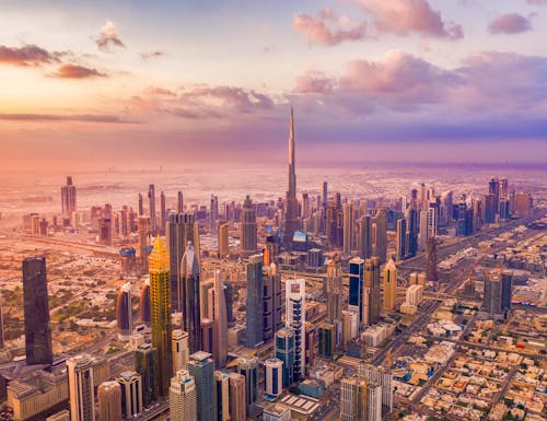 Dubai Downtown mit dem Burj Khalifa – © tampatra - stock.adobe.com