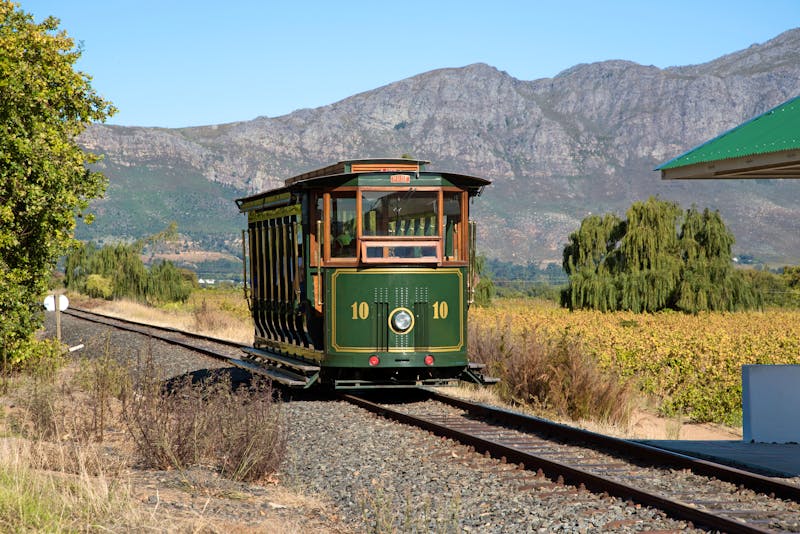 Franschhoek Wine Tram in Südafrika - ©petert2 - stock.adobe.com