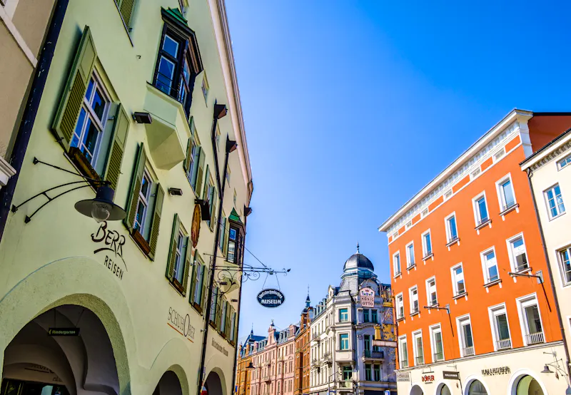 Rosenheim - in der Altstadt - &copy;Ralph Hoppe - Adobe Stockphoto