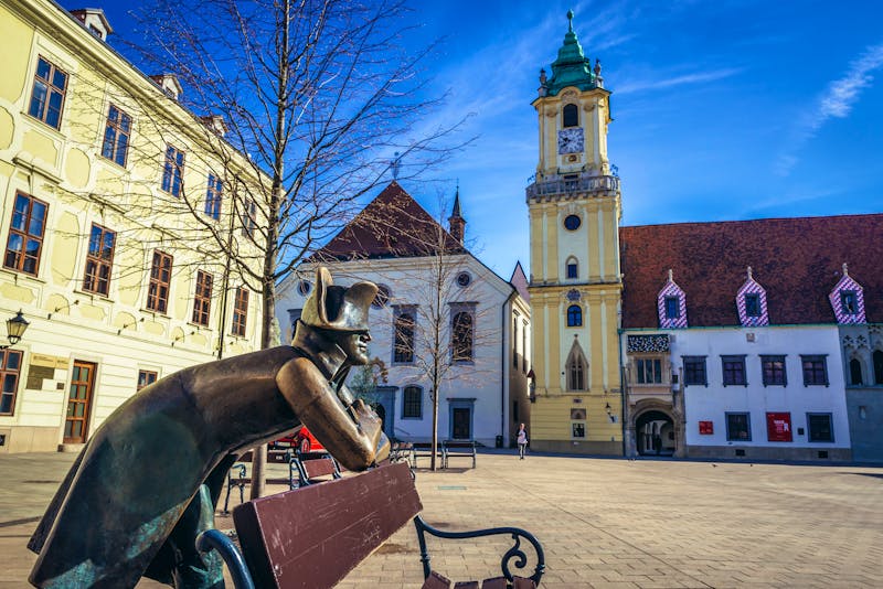 Stadtbummel in Bratislava - ©Fotokon - stock.adobe.com