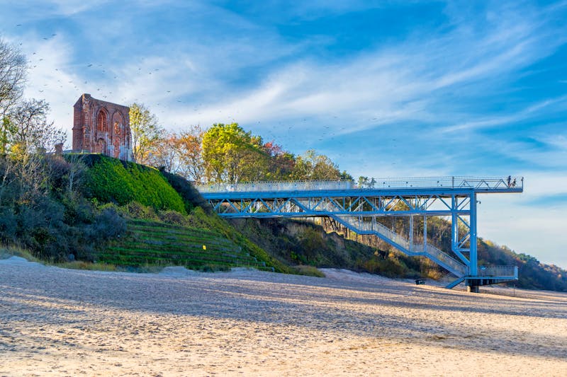 Late Pommern-Kathedrale in Trzesacz (Hoff) an der Ostsee - ©Oliver Hlavaty - stock.adobe.com