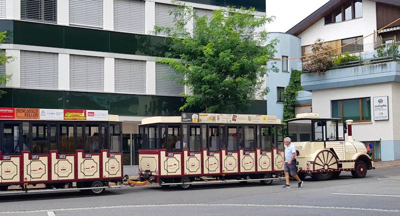 Vaduz - Citytrain - &copy;Eberhardt TRAVEL GmbH - Marion Kottlos