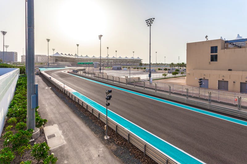 Yas Marina Circuit, Formel 1 Rennbahn in Abu Dhabi  - ©bluebeat76 - stock.adobe.com