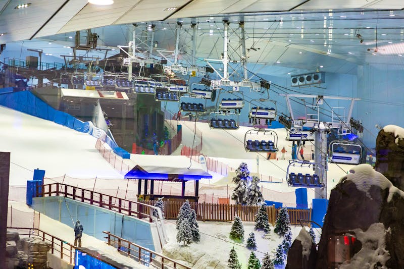 Ski in Dubai im Einkaufszentrum Emirates  - &copy;Sergii Figurnyi - stock.adobe.com
