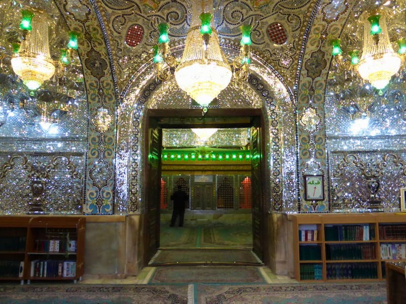 Der Innenraum im Imamzadeh-ye Hossein von Qazvin - ©Dirk Schlosser - Eberhardt Travel