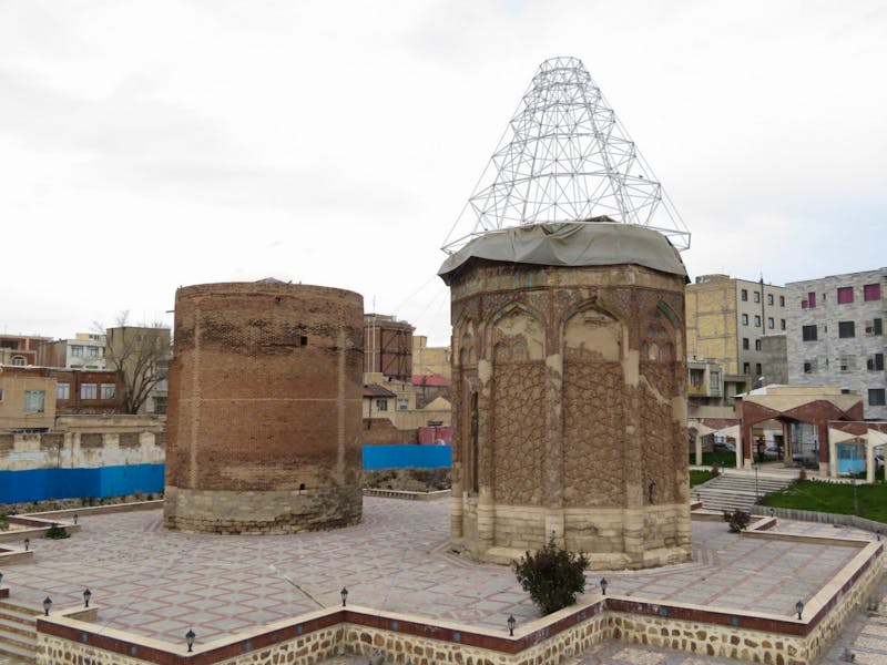 Der Grabturm Gonbad-e Kabud - ©Julian Bartsch - Eberhardt Travel