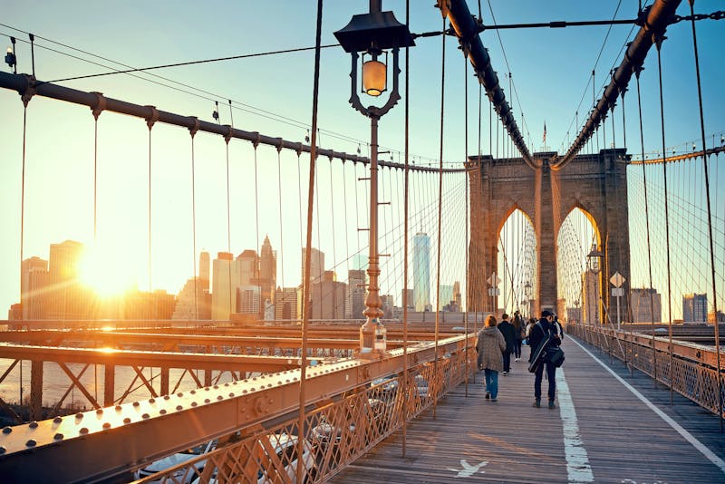 Spaziergang über die Brooklyn Bridge - New York - ©rabbit75_fot - stock.adobe.com