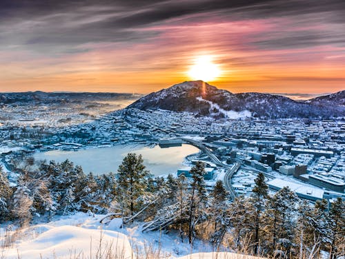 Bergen im Winter - Norwegen &ndash; &copy; tan4ikk - stock.adobe.com