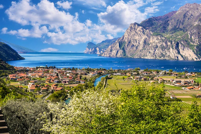Blick auf den Gardasee - ©EKH-Pictures - stock.adobe.com
