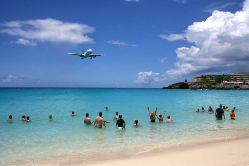 Maho Beach auf St. Maarten - direkt am Flughafen - ©Kristin Weigel - Eberhardt TRAVEL