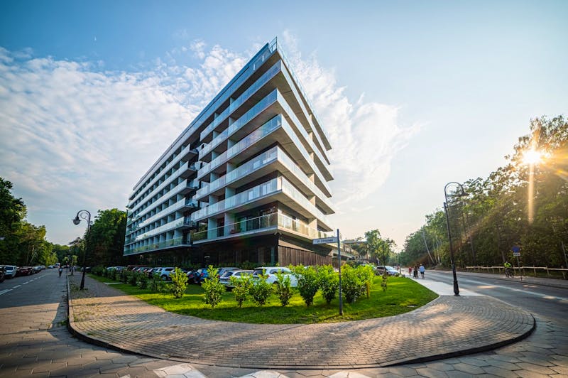 Seitenansicht Hotel Hamilton – ©IdeaSpa