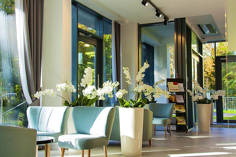 Rezeptionsbereich im Hotel Henryk – ©IdeaSpa