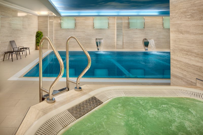 Marienbad - Ensana Health Spa Hotel Vltava - Swimmingpool – ©Jan Prerovsky