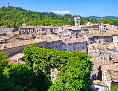 Altstadt von Viviers in Frankreich – © Isabel Schirmer - Eberhardt TRAVEL