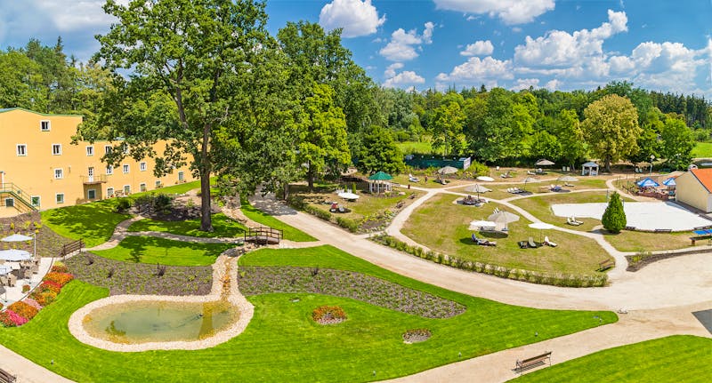 Franzensbad - Spa Resort Pawlik-Aquaforum - Sonnenwiese – ©Sales Department Spa Resort Pawlik-Aquaforum