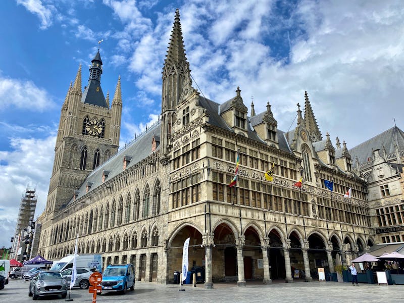 Die Tuchhalle in Ypern - ©Christin Kuschka - Eberhardt Travel