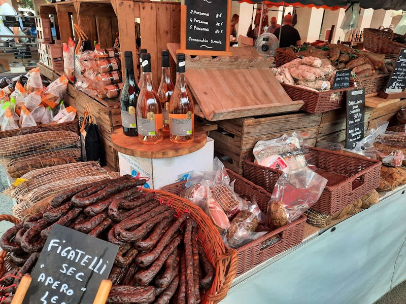 Korsische Spezialitäten vom Markt in Ajaccio  - ©Katrin Deutschbein - Eberhardt Travel