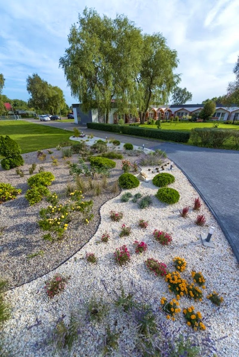 Hotelgarten im Hotel Bryza – ©IdeaSpa