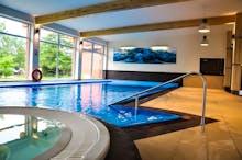 Schwimmbad im Hotel Bryza – © IdeaSpa