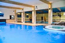 Schwimmbad im Hotel Bryza – © IdeaSpa