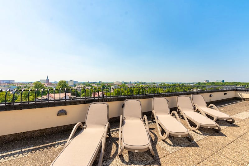 Dachterrasse im Hotel Ikar Centrum – ©IdeaSpa