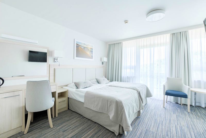 Zimmerbeispiel Doppelzimmer groß Hotel Ikar Centrum – ©IdeaSpa