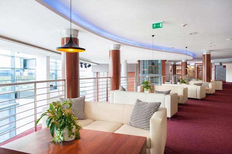 Sitzecke im Hotel Ikar Plaza – ©IdeaSpa