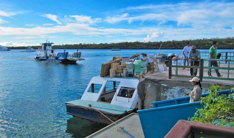 Fähren in Baltra - Galapagos-Inseln - ©Annette Weise - Eberhardt TRAVEL