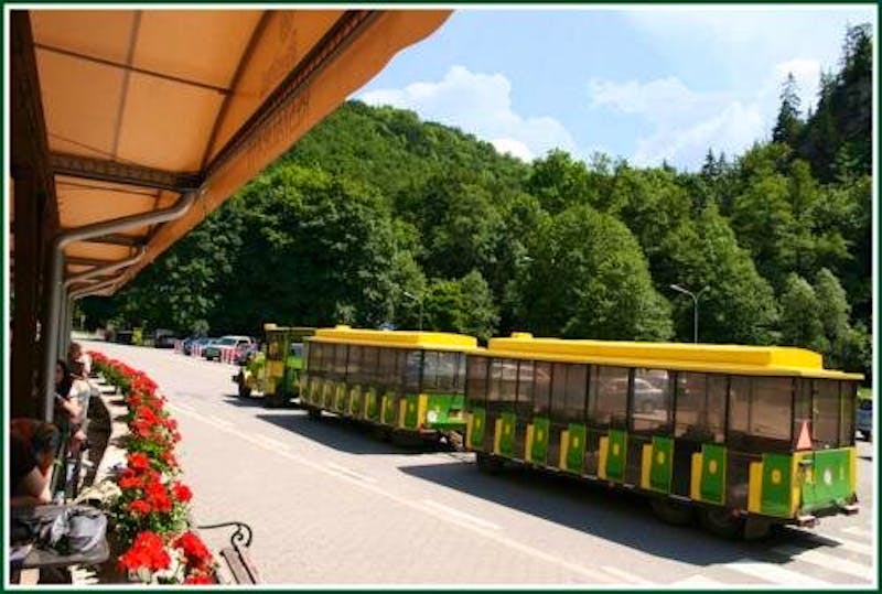 Tschechien, Blansky, Hotel Skalni Mlyn, Bahn zu den Punkva-Höhlen - ©Ratehawk