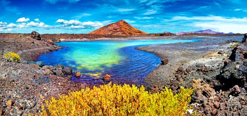 Timanfaya-Nationalpark auf Lanzarote - Vulkane und Seen &ndash; &copy; C.Castilla - stock.adobe.com