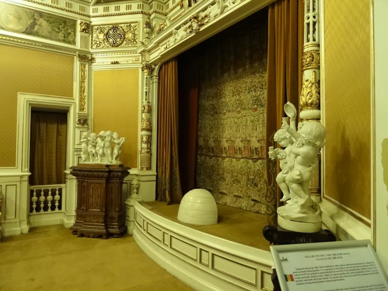 Erster Kinosaal Rumäniens im Schloss Peles - ©Hans-Joachim Trutz - Eberhardt Travel