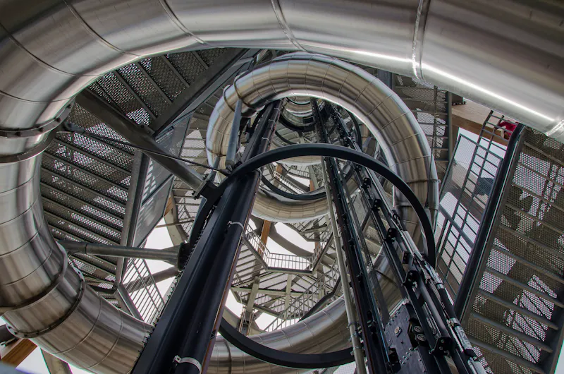 Treppen zur Aussichtsplattform des Pyramidenkogel - &copy;RS.Foto - stock.adobe.com