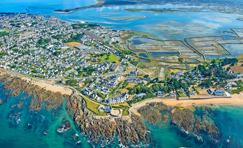 Guérande an der französischen Atlantikküste - ©Philippe Devanne www.airstockphotos.fr - stock.adobe.com