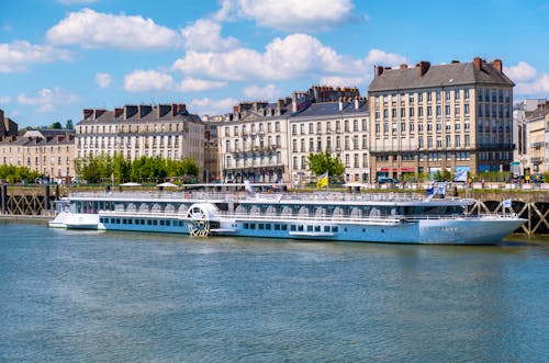 MS Loire Princesse in Nantes &ndash; &copy; KATERYNA LEVCHENKO - stock.adobe.com
